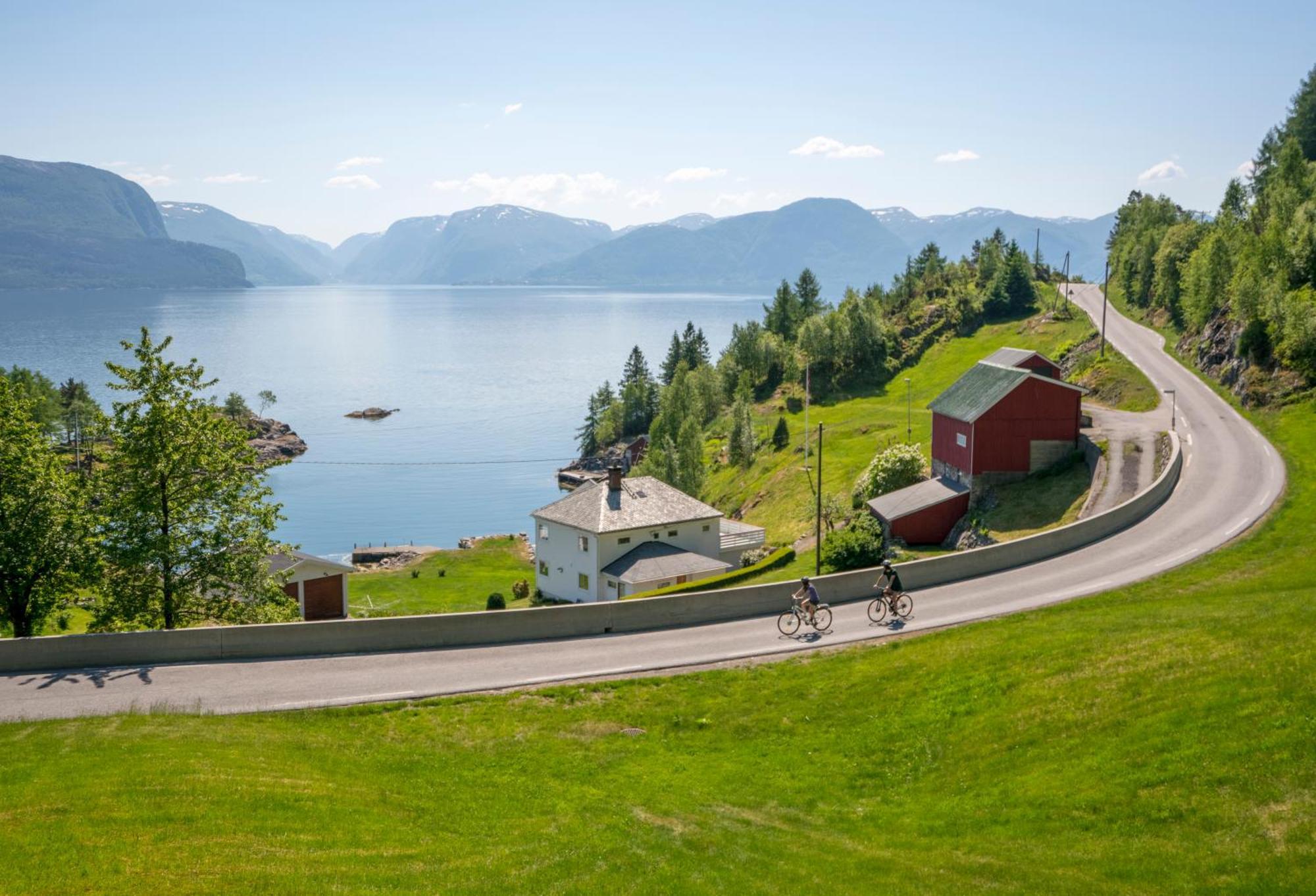Bosdalhuset Villa Lavik  Kültér fotó